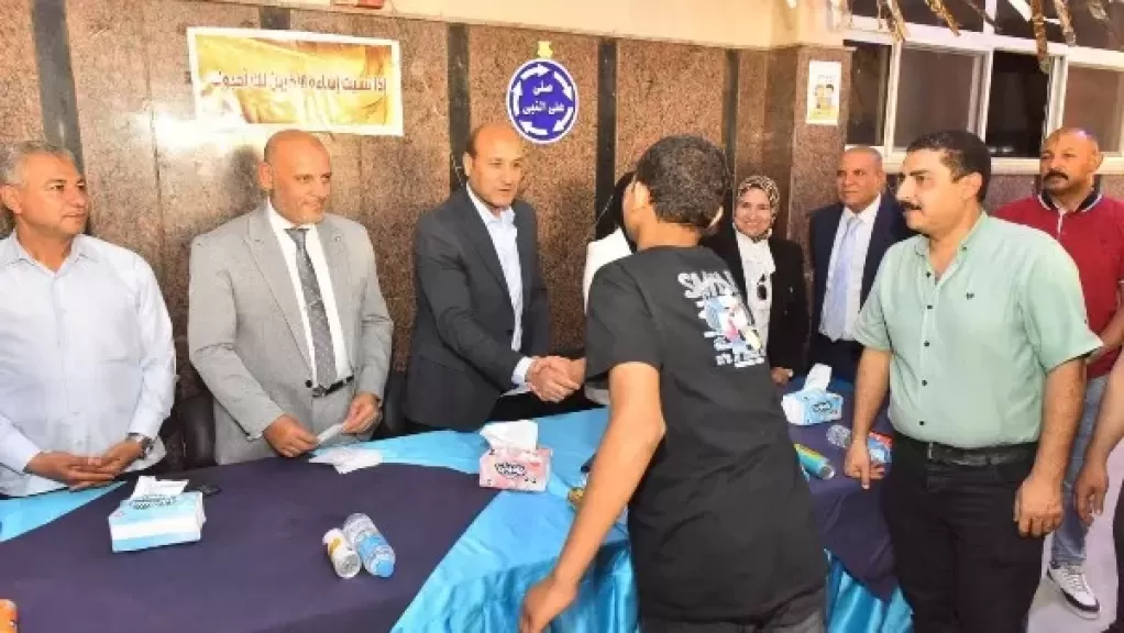 خط أحمر