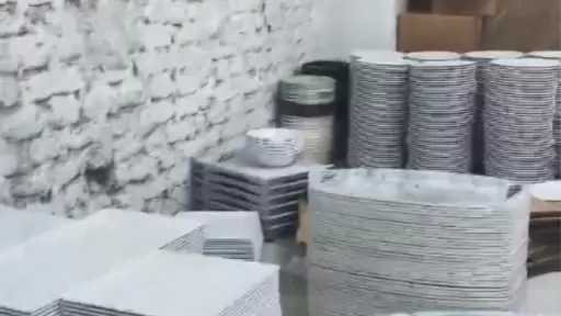 ضبط مصنع أدوات مائدة مغشوشة بالدقهلية.. و50 طن مواد محظورة قبل طرحها بالأسواق