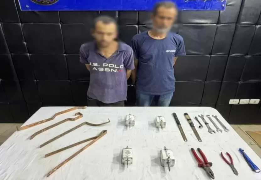 ضبط شخصين سرقا قطعا نحاسية من غرفة كهرباء بمدينة نصر