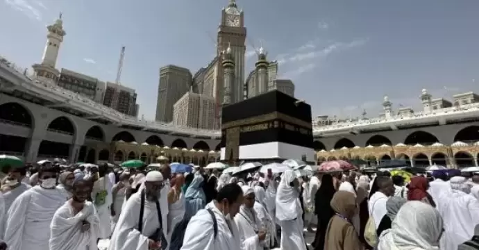 آلاف الحجاج يغادرون مكة بعد استكمال المناسك