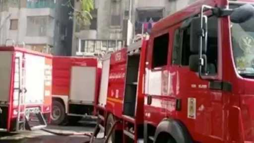 السيطرة على حريق هائل بمخزن أخشاب في المرج دون إصابات