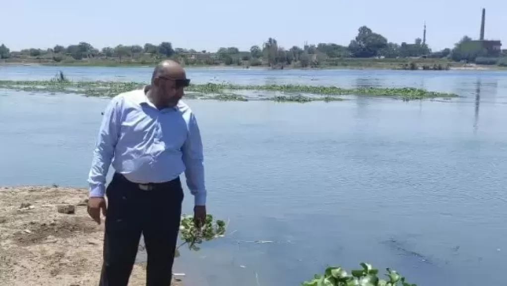 خط أحمر