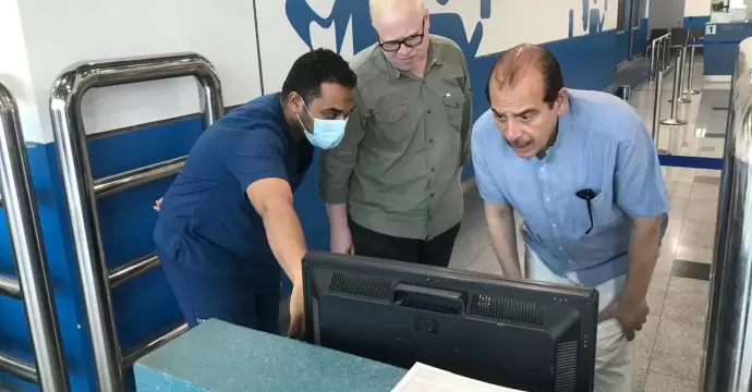 نائب وزير الصحة يتفقد الحجر الصحي بمطار القاهرة| صور
