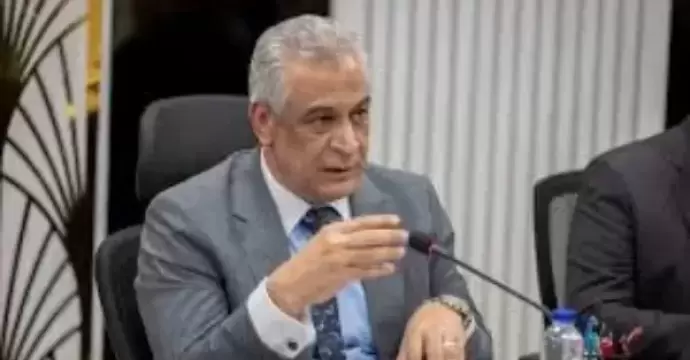 وزير الإنتاج الحربي يتابع سير العمل بشركة أبو زعبل للصناعات المتخصصة