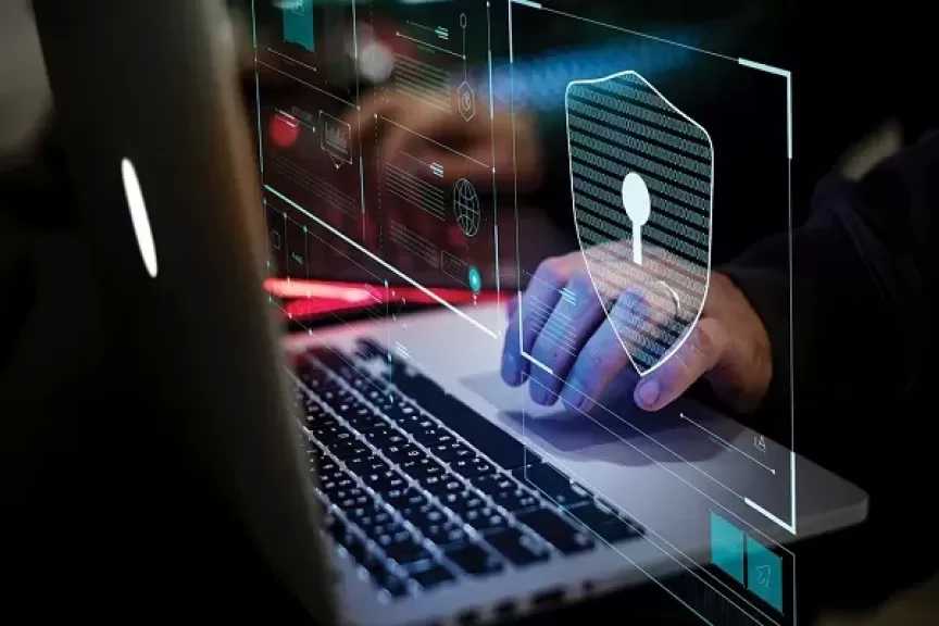 كيف تحمي حساباتك البنكية من الاحتيال الإلكتروني أثناء العيد؟
