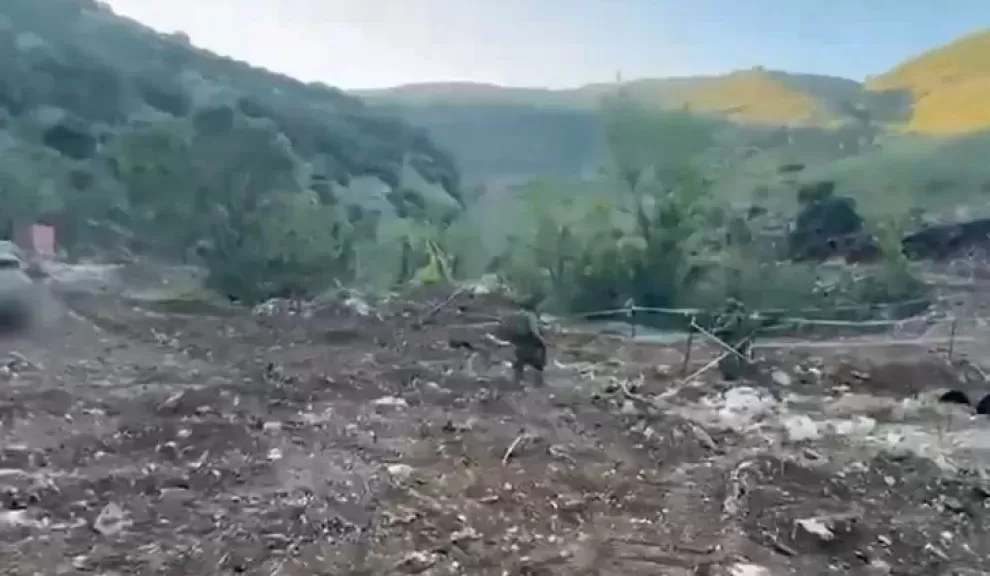 خط أحمر