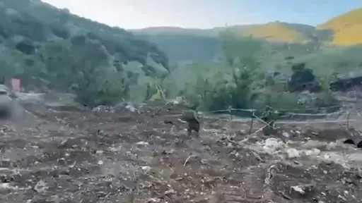 جيش الاحتلال ينشر فيديو لأول دبابة تعبر نهر الليطاني باتجاه قلعة الشقيف