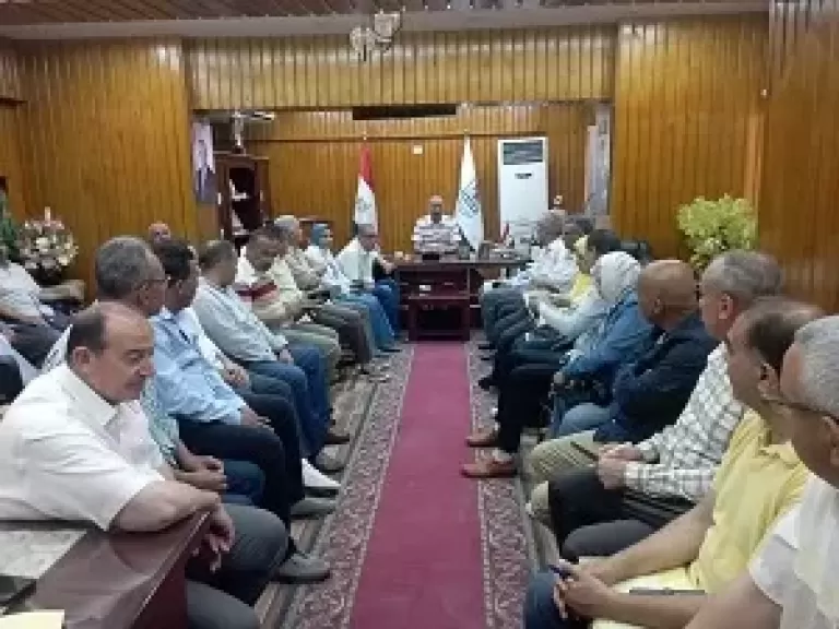 خط أحمر