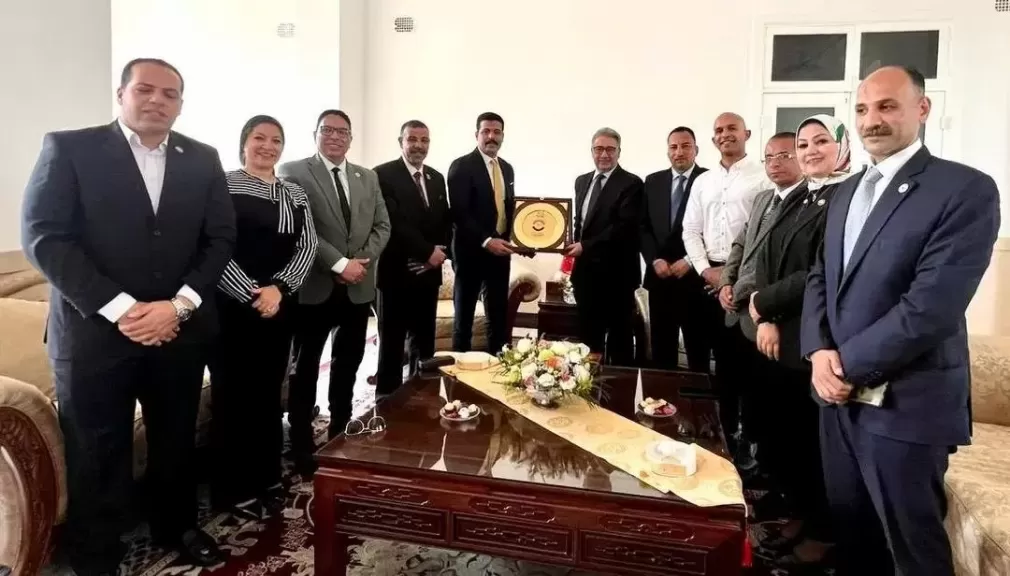 خط أحمر