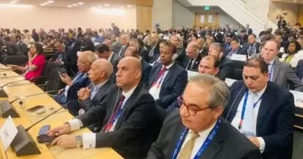 خط أحمر