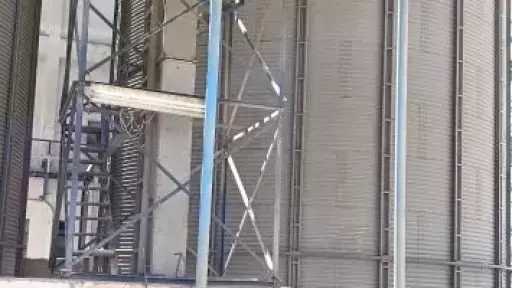 الذهب الأصفر يتدفق على صوامع كوم أمبو.. توريد القمح فى أسوان