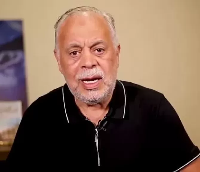 خط أحمر