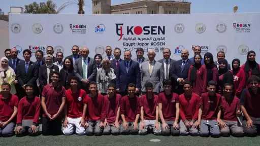 وفد حكومي رفيع المستوي يتفقد معهد الكوزن المصري الياباني ويشيد بتجربته التعليمية المتميزة