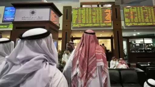 انخفاض بورصات الخليج وسط ضبابية المحادثات الإيرانية الأمريكية