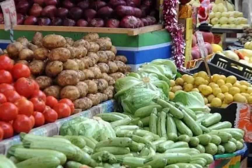 شعبة الخضروات والفاكهة: انخفاض أسعار بعض السلع الاستراتيجية
