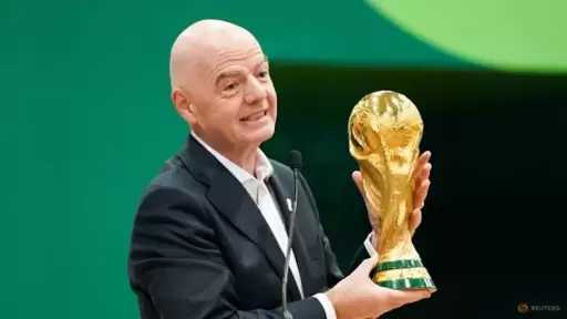 زلزال في كرة القدم.. أوروبا تهدد بمقاطعة كأس العالم بسبب إنفانتينو