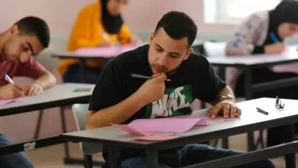 خط أحمر