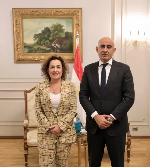 خط أحمر
