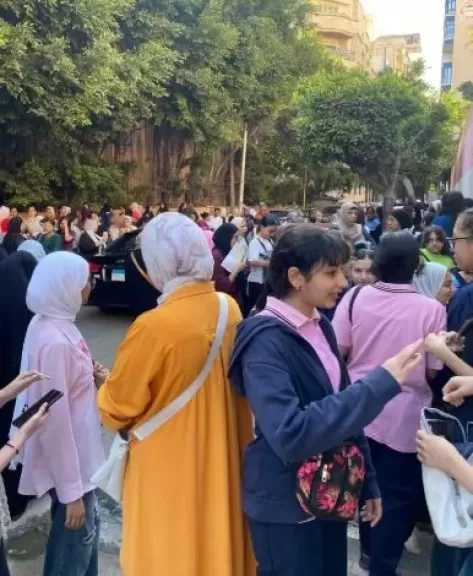 هدوء وانتظام في أول أيام امتحانات الشهادة الإعدادية داخل لجان الإسكندرية
