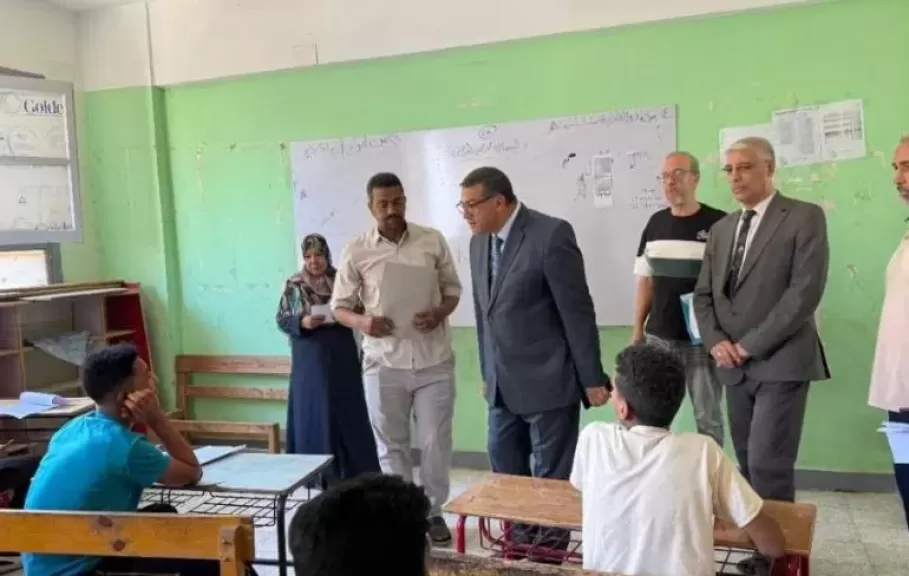 خط أحمر