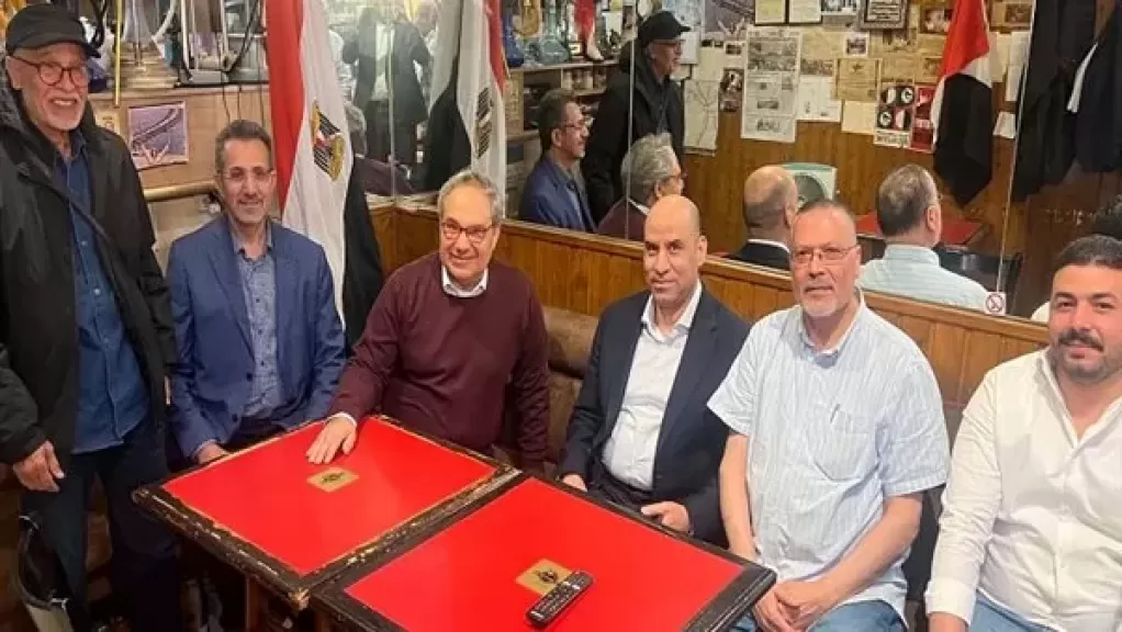 خط أحمر