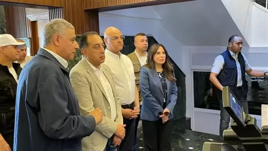 خط أحمر