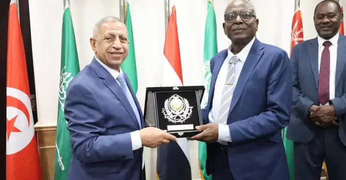 رئيس الأكاديمية العربية يستقبل وزير النقل السوداني لبحث التعاون المشترك