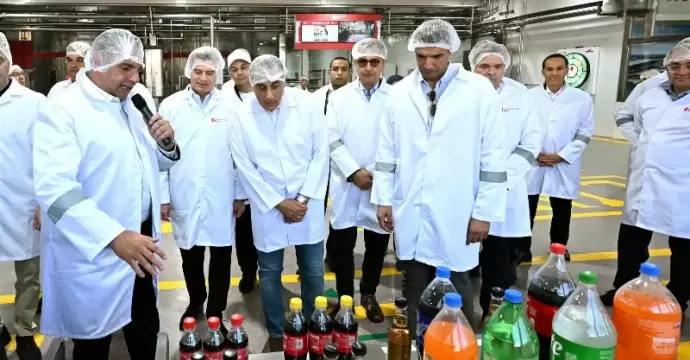 رئيس الوزراء يفتتح خط إنتاج جديد لـ”كوكاكولا هيلينك مصر” بالإسكندرية