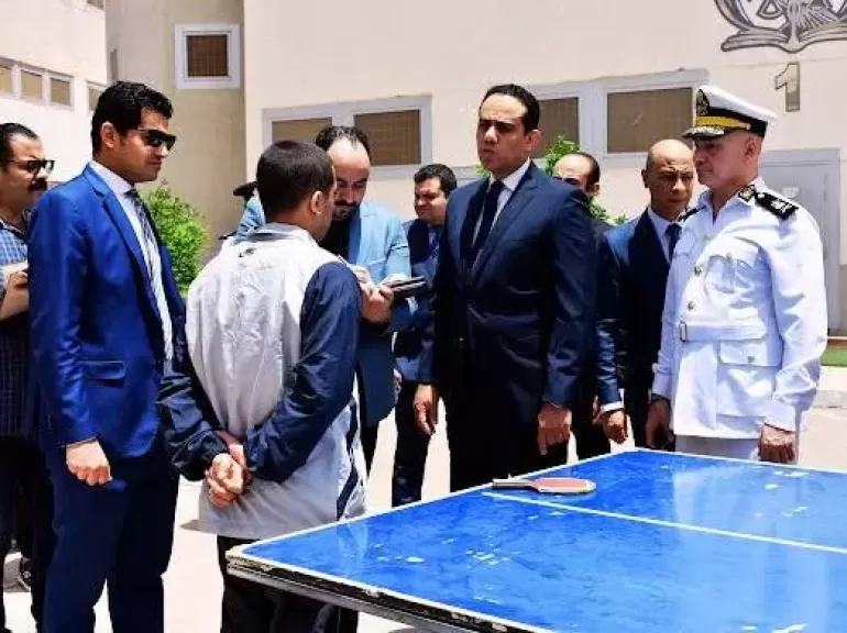 خط أحمر