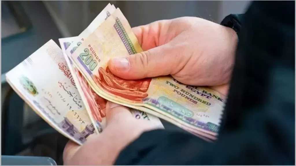 مدحت نافع: الدعم النقدي أكثر كفاءة.. ولكن يجب مراجعته وتعويض المستفيدين عن ارتفاع التضخم
