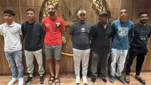 كشف ملابسات مشاجرة بسبب الضوضاء والزحام أمام محل تجاري بالنزهة