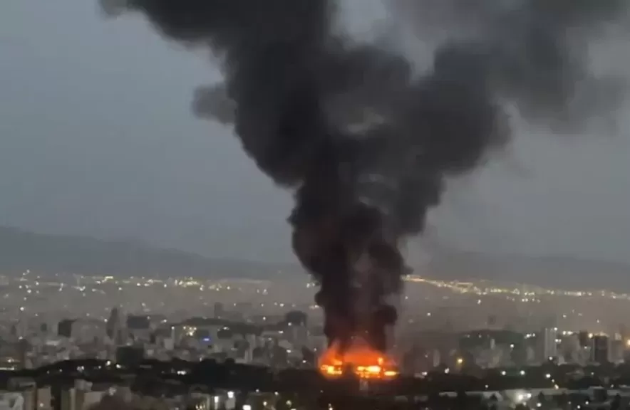 خط أحمر