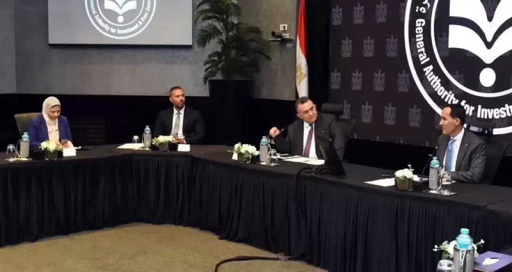 عمر رضوان: إطلاق برامج توعية وترويج مشتركة لتعريف الشركات بمزايا القيد والتداول بالبورصة