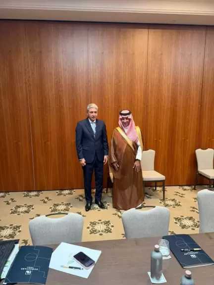 وزير السياحة والآثار يبحث مع وزير السياحة السعودي تعزيز التعاون السياحي بين البلدين