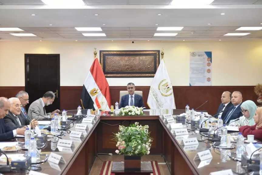 وزير التموين: مناقشة واعتماد الموازنة التخطيطية للعام المالي الجديد وخطط تطوير منظومة التخزين