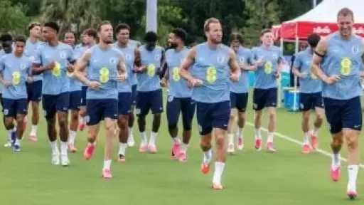 إعصار وعاصفة رعدية تهدد منتخب إنجلترا فى كانساس سيتى استعدادًا لكأس العالم