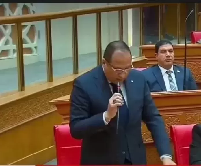 خط أحمر