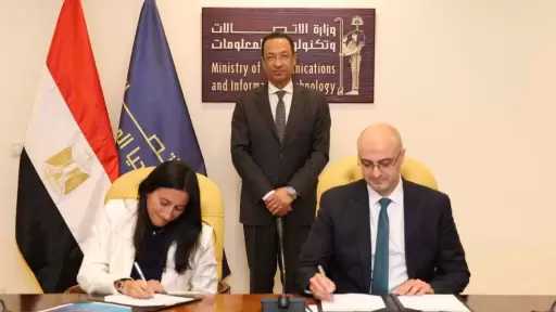 اتصالات وتكنولوجيا