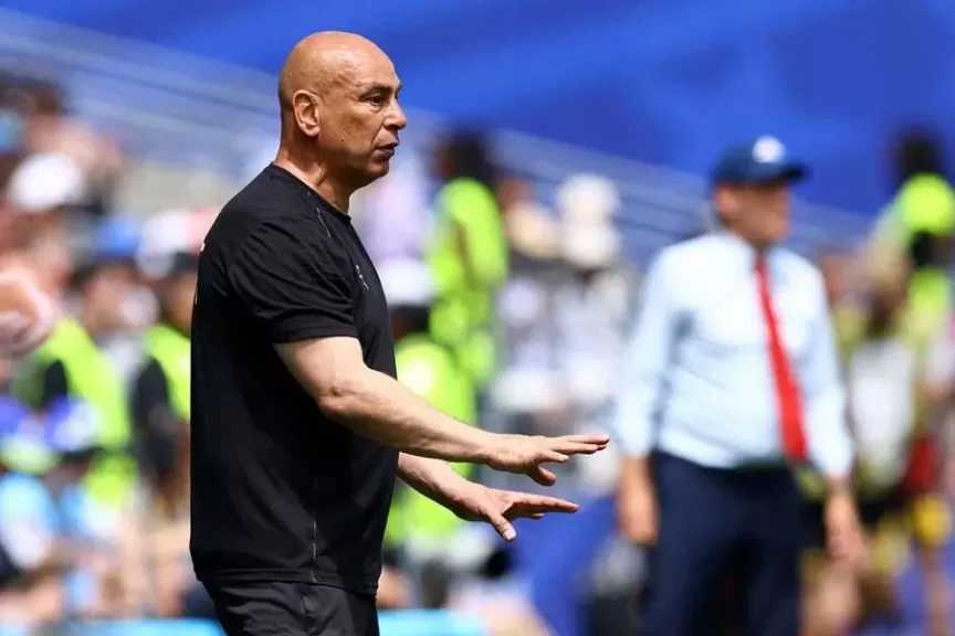 حسام حسن: نؤدي كرة راقية.. منتخب مصر لم يتطور معي بالصدفة