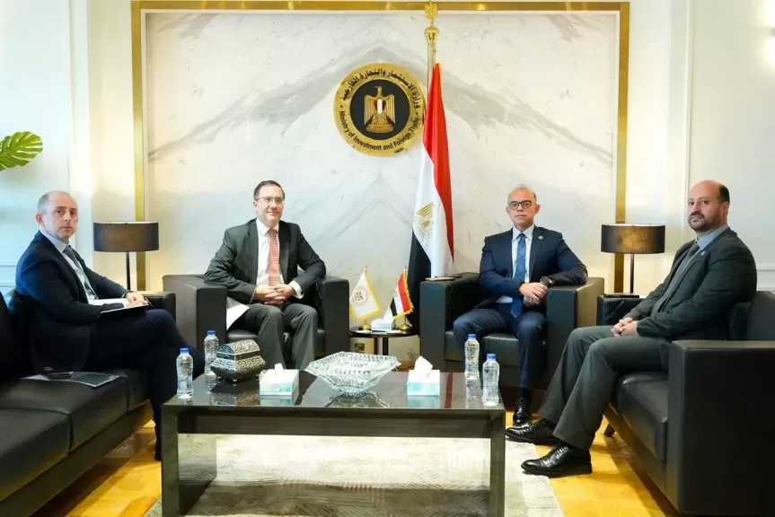 وزير الاستثمار يبحث مع الرئيس التنفيذي لمؤسسة الاستثمار البريطانية الدولية BII تعزيز تدفقات الاستثمار وجذب رؤوس الأموال