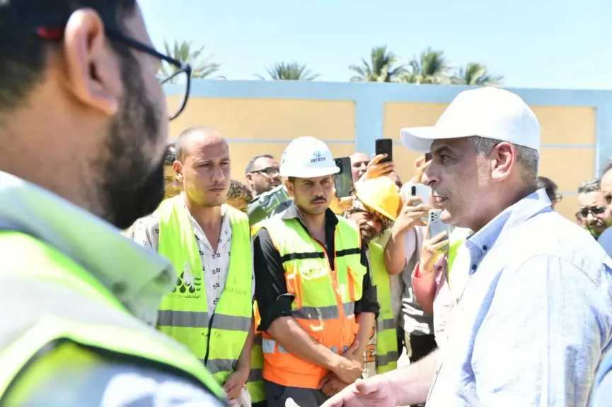 وزير الدولة للإنتاج الحربي يتابع مشروعات المبادرة الرئاسية ”حياة كريمة” بقرى أسيوط