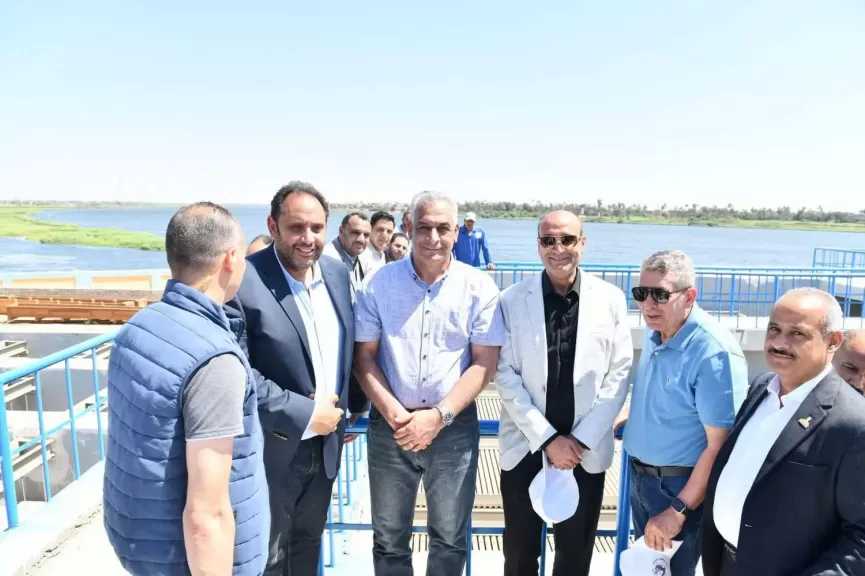 ”جمبلاط”: التواجد المستمر بمواقع العمل يتيح التعامل الفوري مع المعوقات ويعزز كفاءة الأداء وجودة التنفيذ