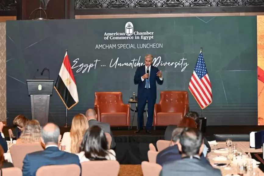 شريف فتحي: الاستدامة والتحول الرقمي محوران رئيسيان لتطوير القطاع السياحي