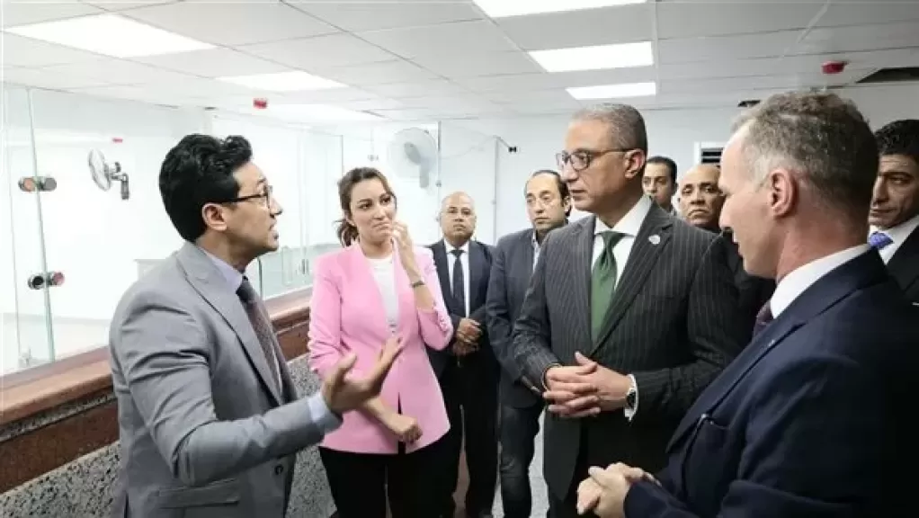 خط أحمر