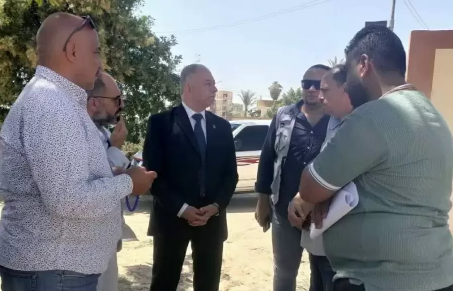 خط أحمر
