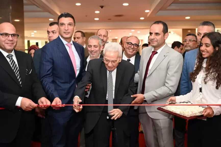 وزير الصناعة يفتتح معرض تكنوبرنت الدولي الثالث عشر المتخصص في صناعات الطباعة والتغليف المقام تحت رعاية رئيس مجلس الوزراء