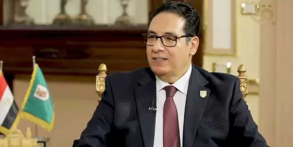 رئيس جامعة القاهرة: هجرة الأطباء نقطة قوة وليست ضعفًا.. وما زلنا نحتاج أعدادًا أكبر في الداخل