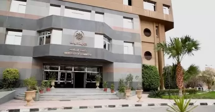مشروعات تخرج قسم الإعلام بكلية الآداب جامعة العاصمة تناقش قضايا الإنسان