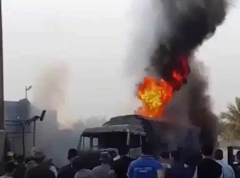السيطرة على حريق سيارة محملة بـ20 طن سولار داخل محطة وقود بالشرقية