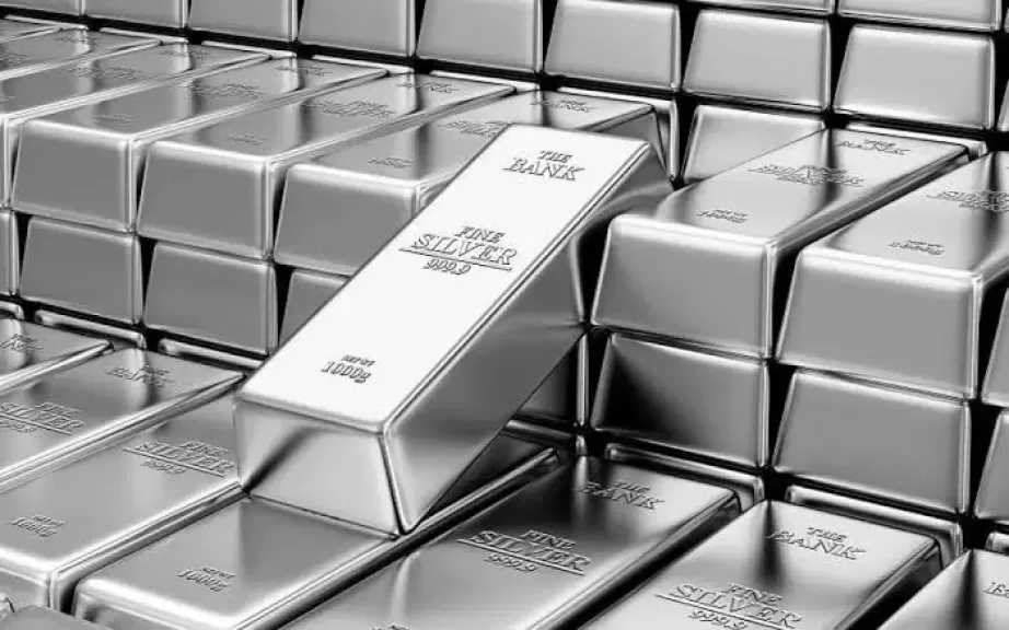 الفضة تهبط محليا 6.5% خلال أسبوع.. وعيار 999 يسجل 112 جنيها